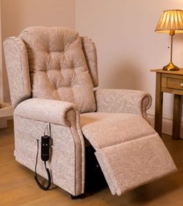 Grosvenor rise/recliner chair